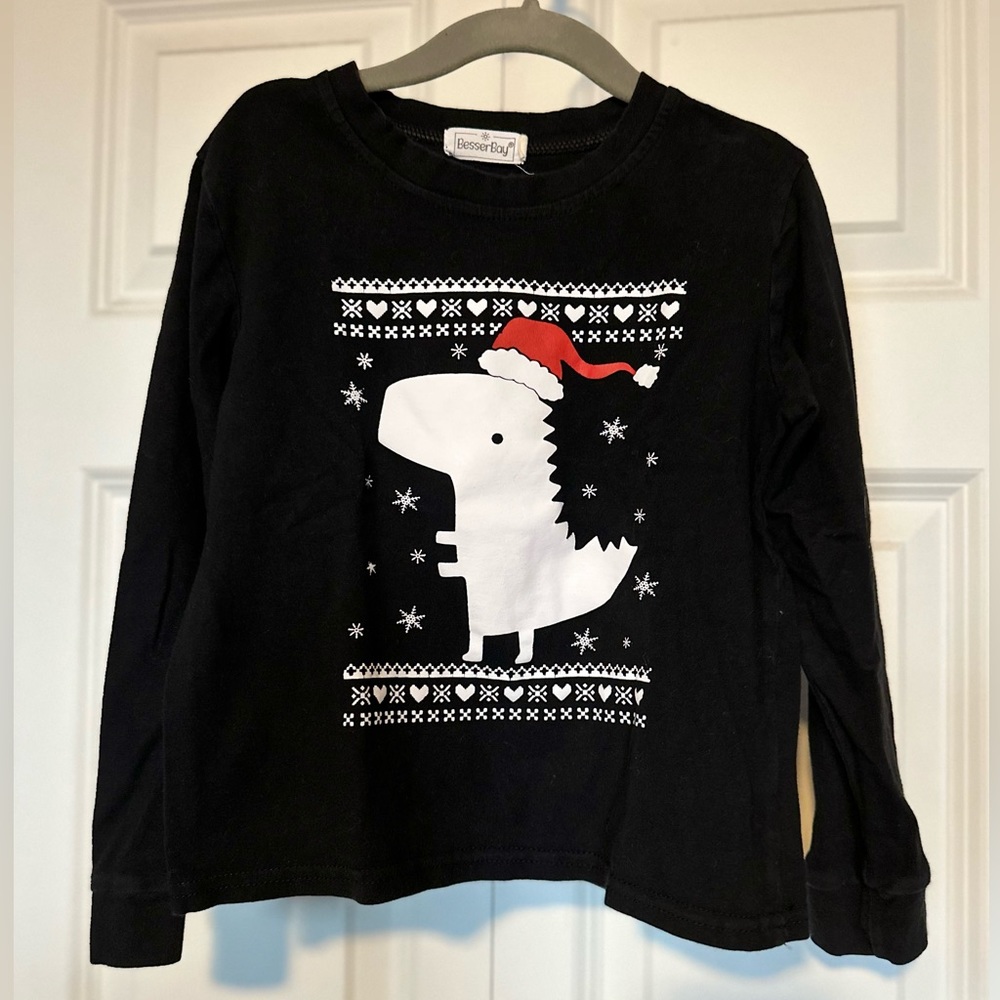 4T Holiday Dino Long Sleeve Tee🎄